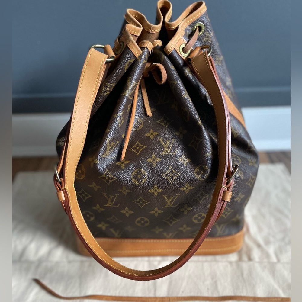 COPY -LV Noé (Pre-Loved) EXCELLENT CONDITION